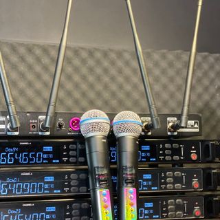 Micro Đầu Thu Cao Cấp AD5D Sóng UHF, Chất Âm Trong Trẻo, Chi Tiết Sáng