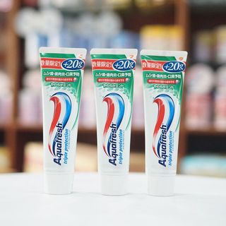 Kem đánh răng Aquafresh làm trắng ngừa sâu răng 140g Nội địa Nhật Bản - Nakaya