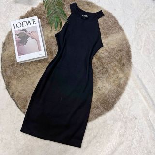 Đầm Body cổ yếm