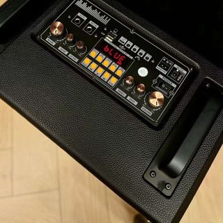 Loa karaoke xách tay BMB BB-5038.