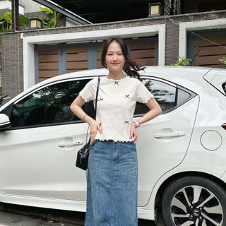 Áo thun cổ tròn phối nơ xinh xắn HAL