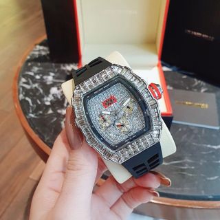 ĐỒNG HỒ NAM DÂY CAO SU TRUNG CẤP RI.CHA MI.LLE MẶT CHỮ NHẬT ĐÍNH ĐÁ SANG CHẢNH
