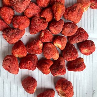 Dâu Tây Sấy Giòn