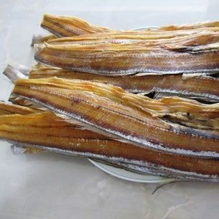 Khô cá hố, khô cá không tẩm vị nguyên con thịt dai dùng cùng mắm me, đóng túi hút chân không sạch sẽ
