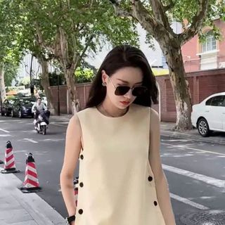 ĐẦM SUÔNG CHỮ A ĐÍNH NÚT KIỂU -HUYỀN XMĐT