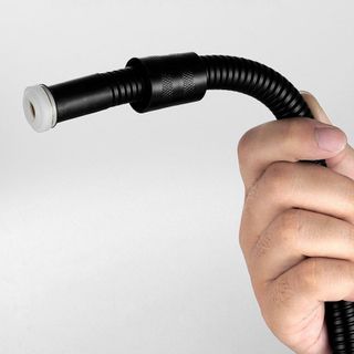 Vòi sen dây nóng lạnh màu đen với củ sen màu đen làm bằng inox đúc nguyên khối bền đẹp mã S26BD