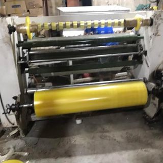 Băng dính giá sỉ 1kg lõi siêu mỏng. 1 cây 6kg/6 cuộn