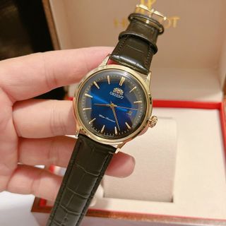 Đồng hồ da nam mẫu mới đẹp
