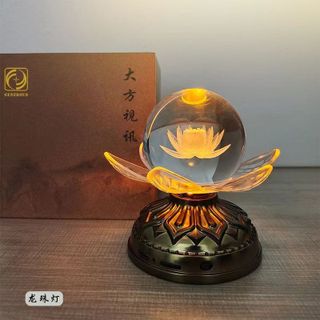 Đèn cầu pha lê đổi màu có tiếng niệm phật