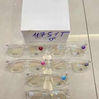 Kính em bé loại rẻ