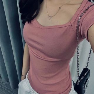 Áo cổ U úp ngực chất thun gân
