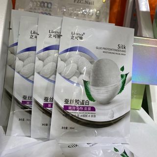 Mặt nạ dưỡng ẩm và làm mịn da Kén Dâu Tằm , phục hồi làn da khô ráp thiếu nước , làm mờ thâm hiệu quả
