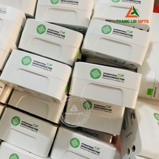 Phích cắm du lịch in ấn logo làm quà tặng học - Sinh Viên Quốc Tế