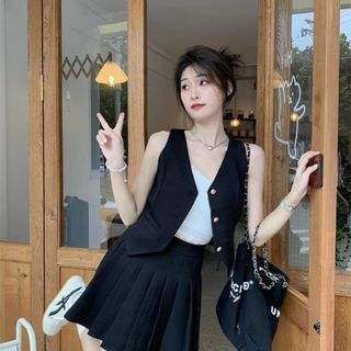 SET BỘ ĐEN ÁO GILE KÈM VÁY QUẦN XẾP LI - HUYỀN XMĐT
