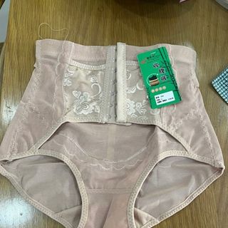 G316 - ĐAI NỊT BỤNG MÓC CÀI