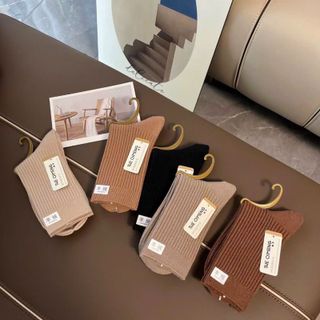 Tất vớ nữ cổ cao gân tăm dày dặn tông nâu đẹp phong cách vintage Hàn Quốc