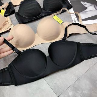 Áo Lót Nâng Ngực Không Gọng Đệm Vừa Cup Ngang Vân Dọc Có Viền Chống Tụt 2288