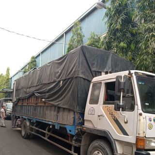 NHẬN VẬN CHUYỀN HÀNG HÓA BANG ĐƯỜNG BỘ XE 10 TẤN, 15 TẤN, XE CẨU