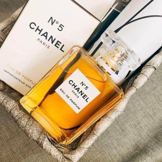 Nước hoa nữ N5 vàng Eau De Parfum 100ml