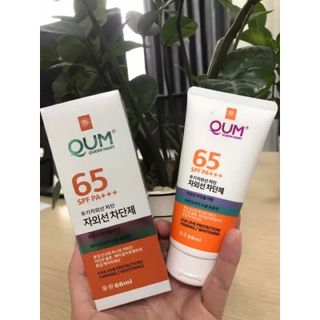 Kem Chống Nắng Nâng Tông Tinh Chất Trà Xanh, Rau Má QUM 65+