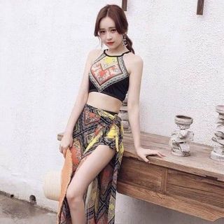 Bộ bơi áo tắm bikini nữ áo yếm kèm khăn voan 3 món họa tiết thổ cẩm