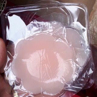Miếng silicone dán đầu ngực siêu chắc