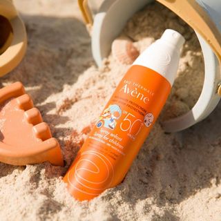 Xịt Chống Nắng Ave ne spf 50+ 50ml Trắng mịn da , Chống lão hóa , Chống Tia Uv cao