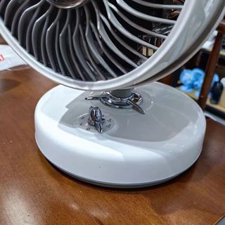 Quạt bàn CHANGHONG , kiểu dáng động cơ máy bay