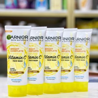 Sữa rửa mặt Garnier Thái Lan 100ml