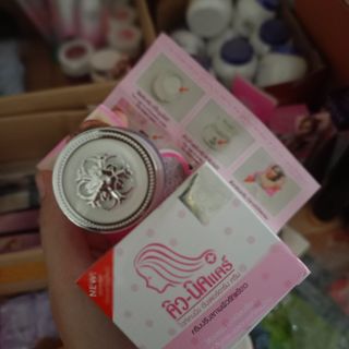 Kem  trị thâm nách Q nic Thái Lan