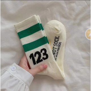 Vớ Tất Cotton Cổ Cao In Số 123 Thời Trang Hàn Quốc