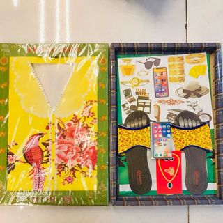 Hàng mã áo nam nữ có phụ kiện