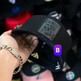Nón lưỡi trai lá bài con K CQ
