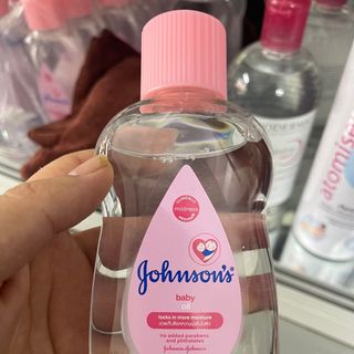 Dầu Massage dưỡng ẩm Johnsons Baby Oil