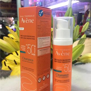 Xịt Khoáng Avène Cấp Nước, Làm Dịu & Giảm Kích Ứng