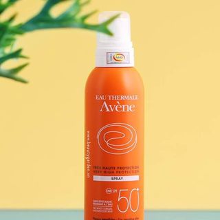 Xịt Khoáng Avène Cấp Nước, Làm Dịu & Giảm Kích Ứng
