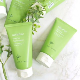 Sữa rửa mặt In nis free Green Tea chiết xuất 100% thiên nhiên