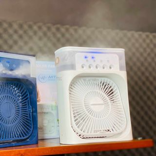 Quạt Điều Hòa Hơi Nước Mini 600ml , Quạt Phun Sương Tạo Ẩm Làm Mát Để Bàn Văn Phòng 5 Vòi Phun Đèn Led Nhiều Màu Báo Thức