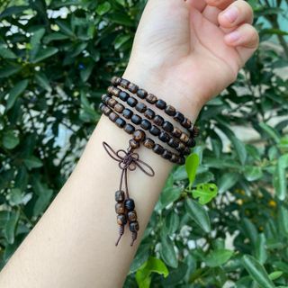 Vòng trầm hương sánh chìm lu thống 108 hạt cực thơm