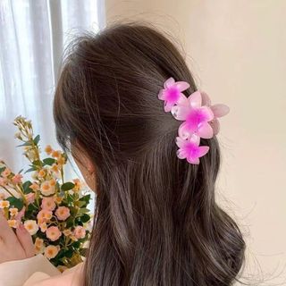 Hoa sứ 3 đu màu kẹp sau tóc(lố 12)