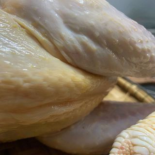 [ 1.8kg - 2kg/ con ] Gà ta thả vườn (1 bộ lòng) | Thịt nóng | Hàng làm sẵn sạch sẽ, tiện lợi | Thịt sạch, chất lượng.