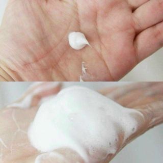 Sữa rửa mặt hatomugi 130g ( màu trắng )