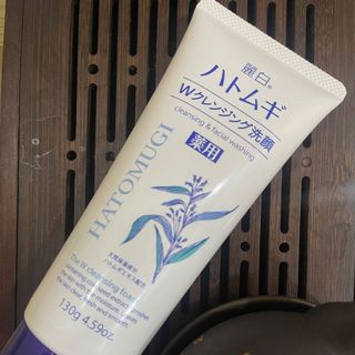 Sữa rửa mặt hatomugi 130g ( màu trắng )