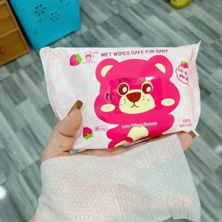 Thùng 10 khăn ướt gấu dâu