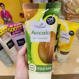 ONTHE BODY THE NATURAL AVOCADO MILD CLEANSING FOAM