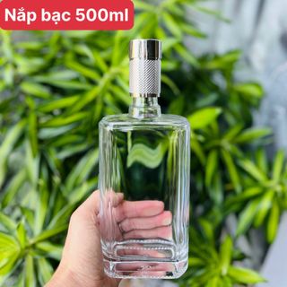Chai thủy tinh dẹp chữ nhật cạnh bầu 2 bên nắp bi bạc hoặc đen dung tích 500ml M59