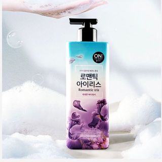 Sữa tắm ON:) THE BODY Romantic Iris Body Wash 900g