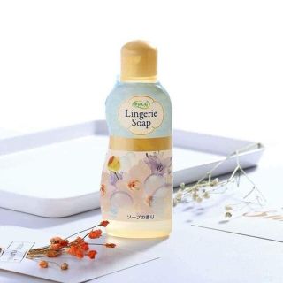 DUNG DỊCH VỆ SINH ĐỒ LÓT SARASATY LINGERIE