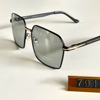Mắt kính đổi màu 7912