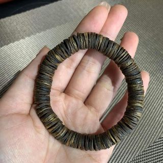 Trầm hương thiên nhiên chìm nước